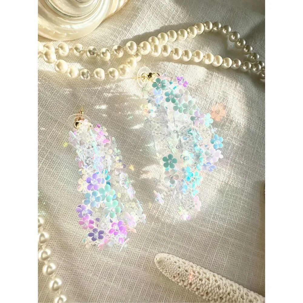 Holographic sequin flowers and beaded dangle earrings ￼